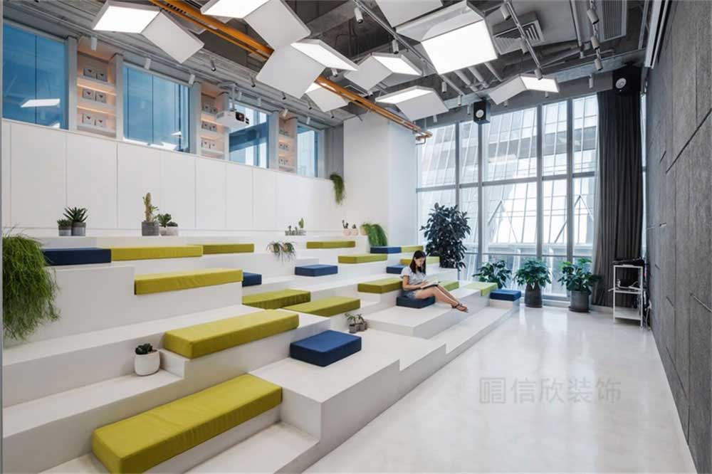 深圳羅湖簡(jiǎn)約北歐風(fēng)餐飲店裝修設(shè)計(jì)階梯式休閑廳