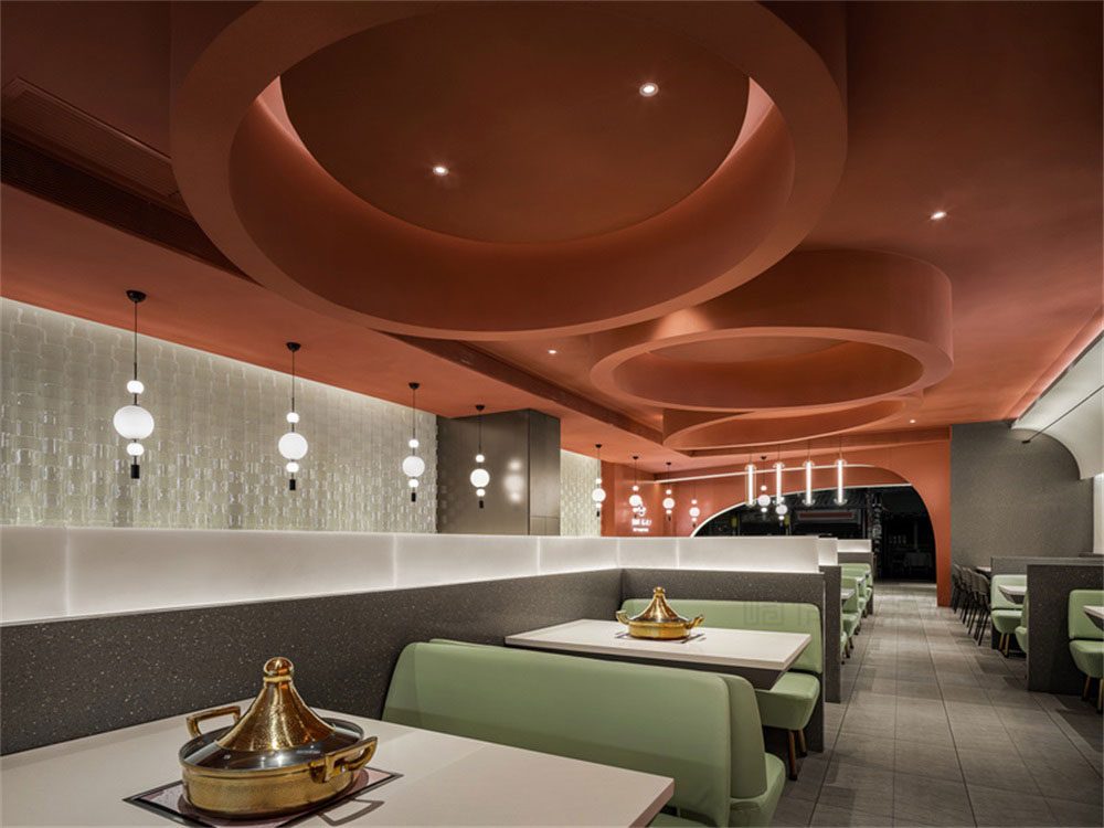 龍崗黃記煌現(xiàn)代風(fēng)格餐飲連鎖店裝修設(shè)計家具組合
