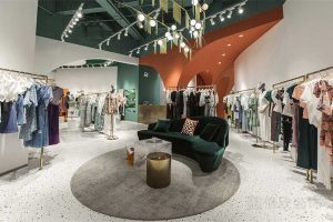 聯(lián)曼服裝店裝修設(shè)計方案12