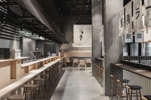 深圳寶安復(fù)古日式餐廳光影地面裝修設(shè)計
