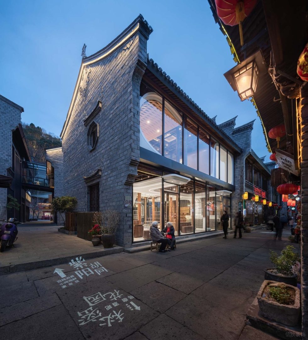 深圳市南山區華僑城工藝品店裝修設計 沿街視角